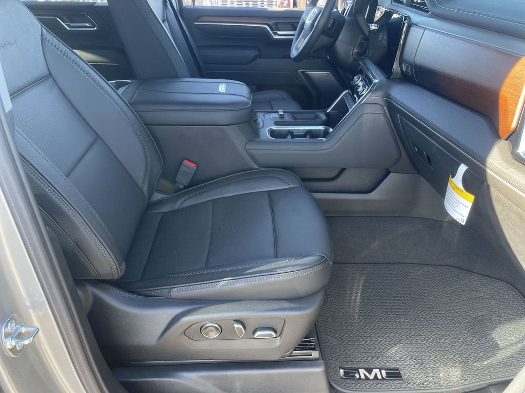 2025 GMC Sierra 2500 HD Denali