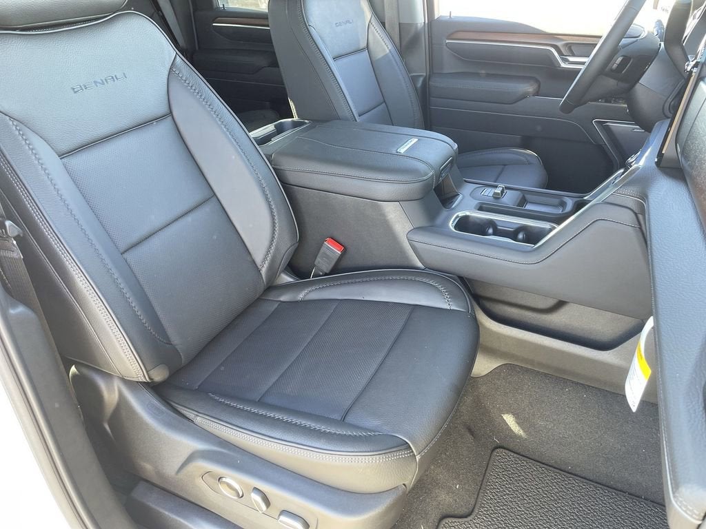 2025 GMC Sierra 2500 HD Denali