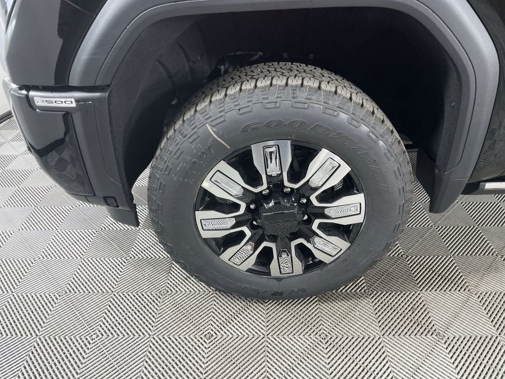 2025 GMC Sierra 2500 HD Denali