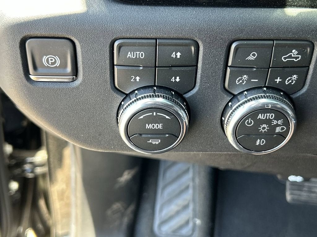2026 GMC Sierra 3500 HD SLT DRW
