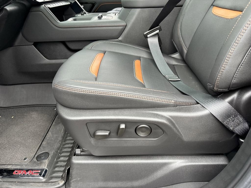 2025 GMC Sierra 3500 HD AT4