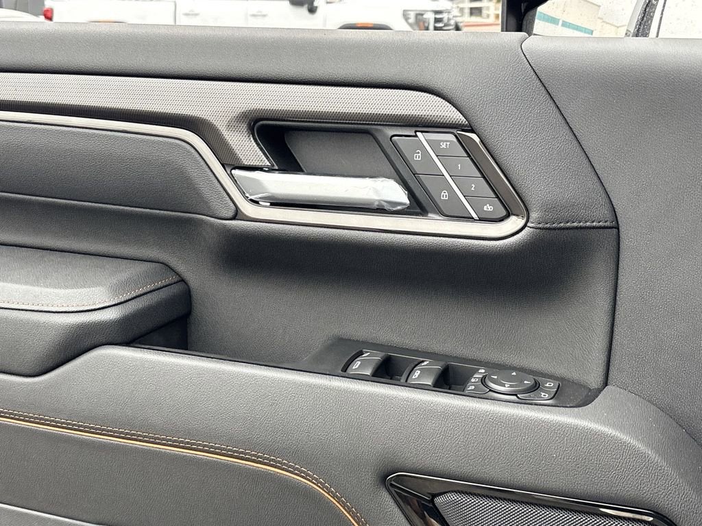 2025 GMC Sierra 3500 HD AT4