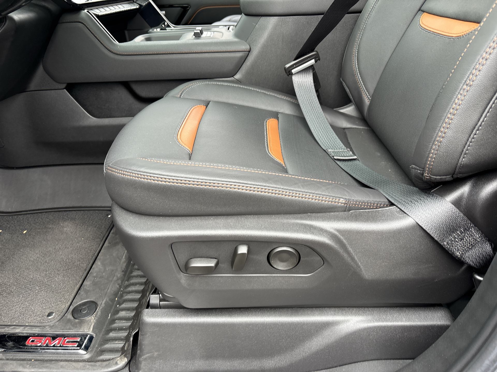 2025 GMC Sierra 3500 HD AT4