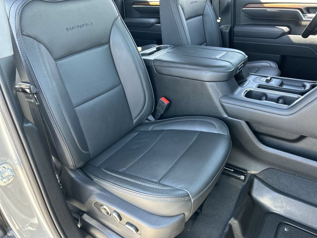 2025 GMC Sierra 3500 HD Denali