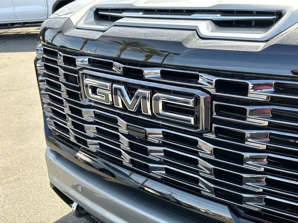 2025 GMC Sierra 3500 HD Denali Ultimate