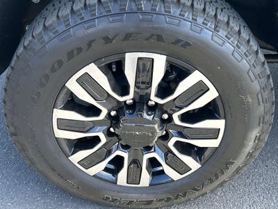 2025 GMC Sierra 3500 HD Denali Ultimate