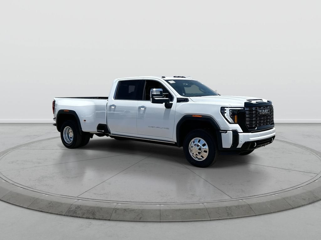 2026 GMC Sierra 3500 HD Denali Ultimate DRW