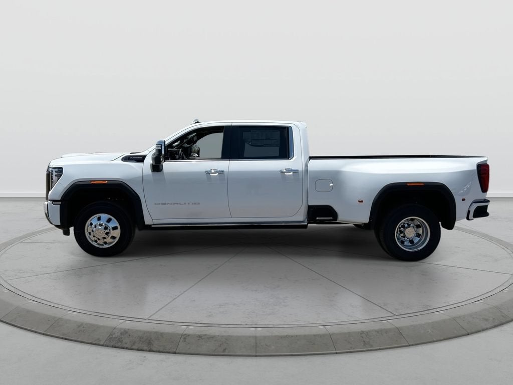 2026 GMC Sierra 3500 HD Denali Ultimate DRW