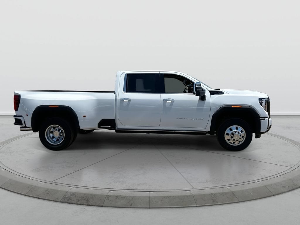 2026 GMC Sierra 3500 HD Denali Ultimate DRW