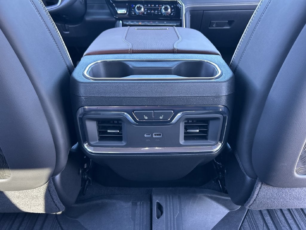 2026 GMC Sierra 3500 HD Denali Ultimate DRW
