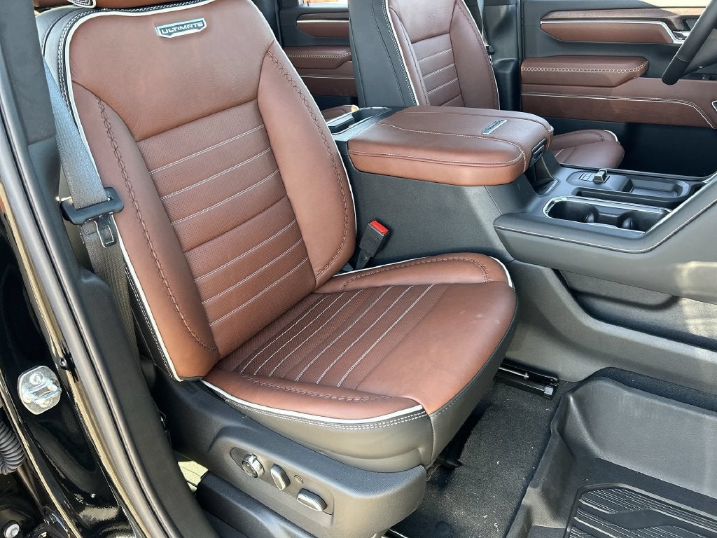 2026 GMC Sierra 3500 HD Denali Ultimate DRW