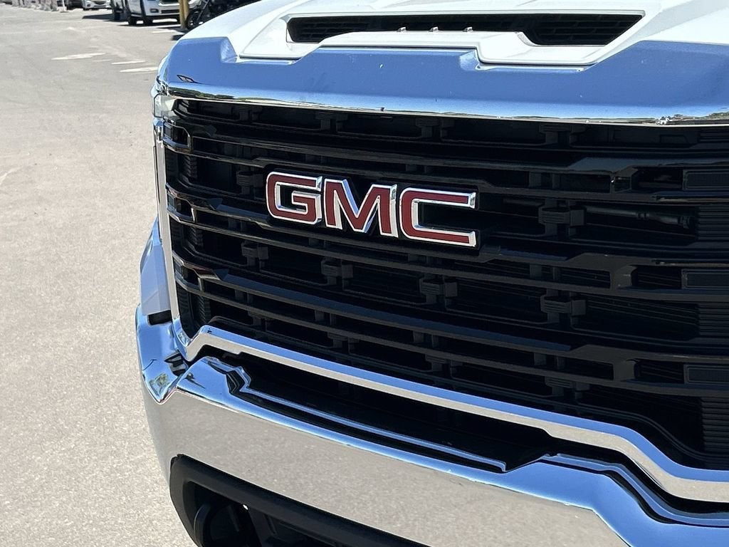 2023 GMC Sierra 2500 HD Pro