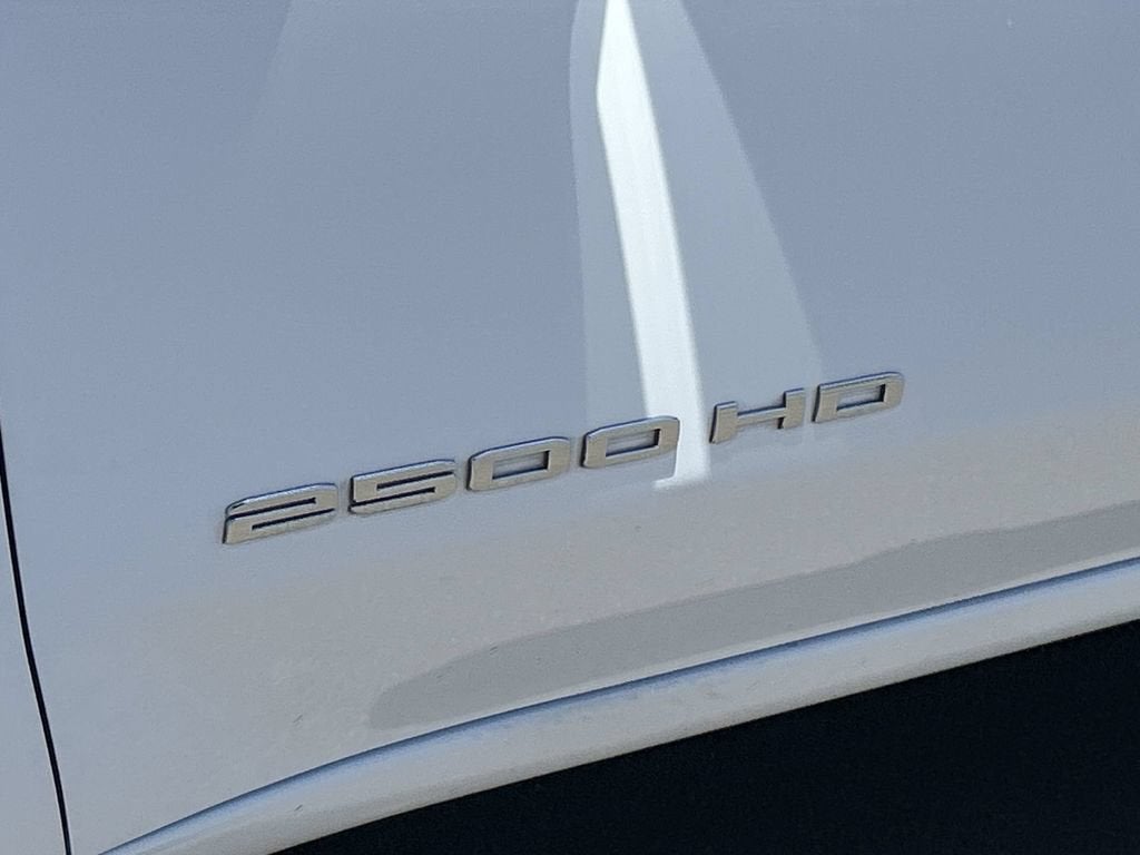 2023 GMC Sierra 2500 HD Pro