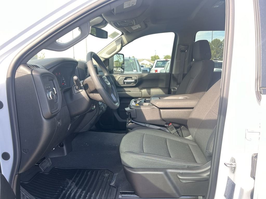 2024 GMC Sierra 2500 HD Pro