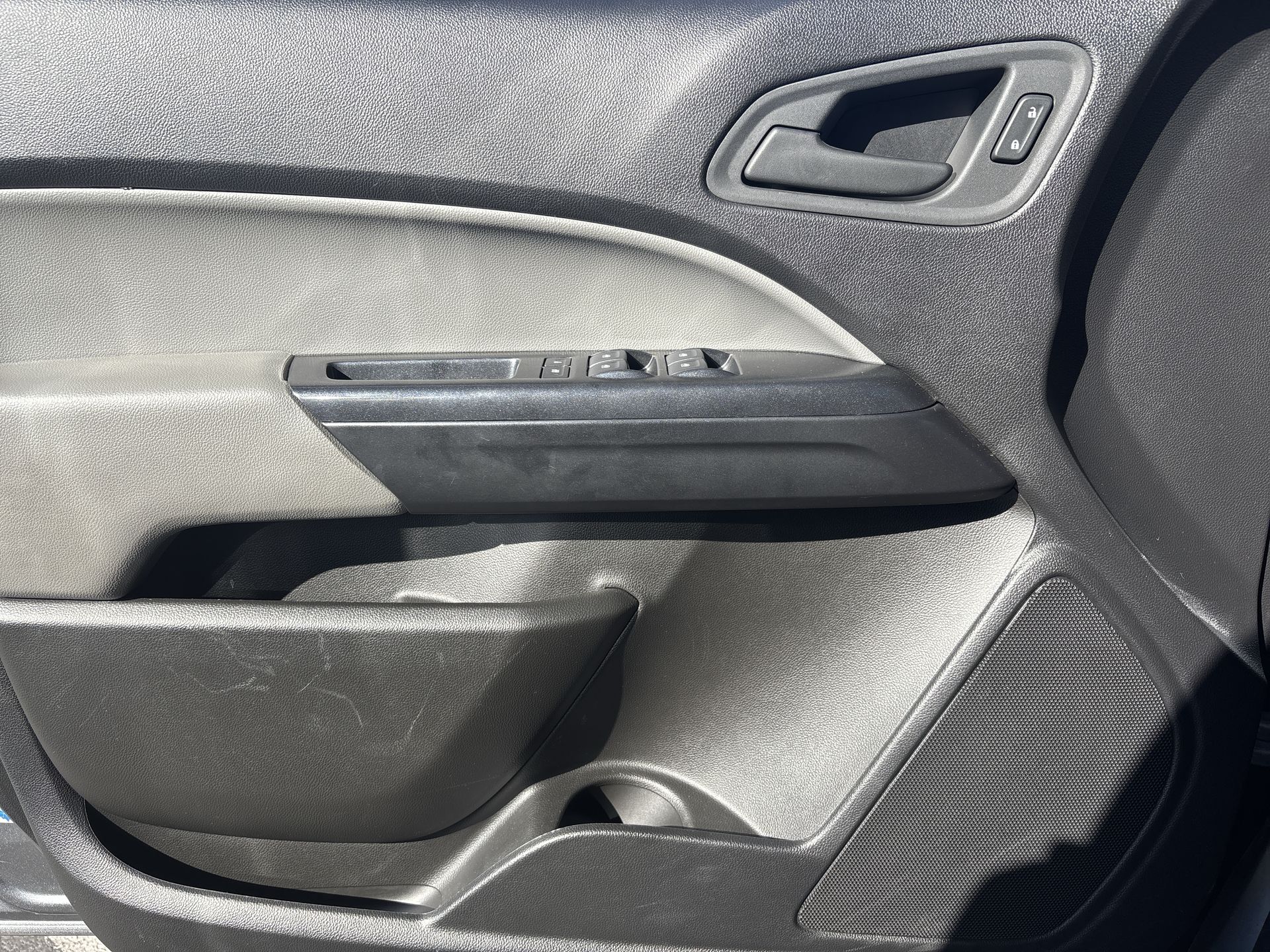 2021 GMC Canyon Elevation Standard