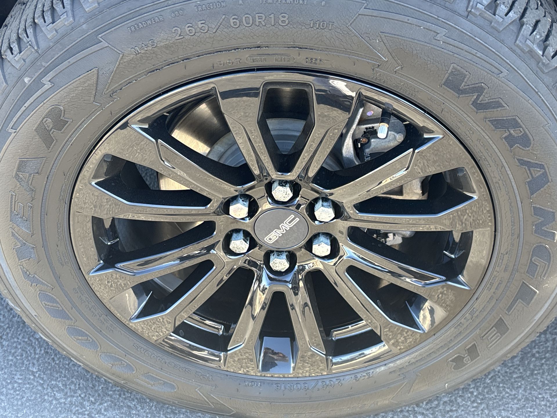 2021 GMC Canyon Elevation Standard