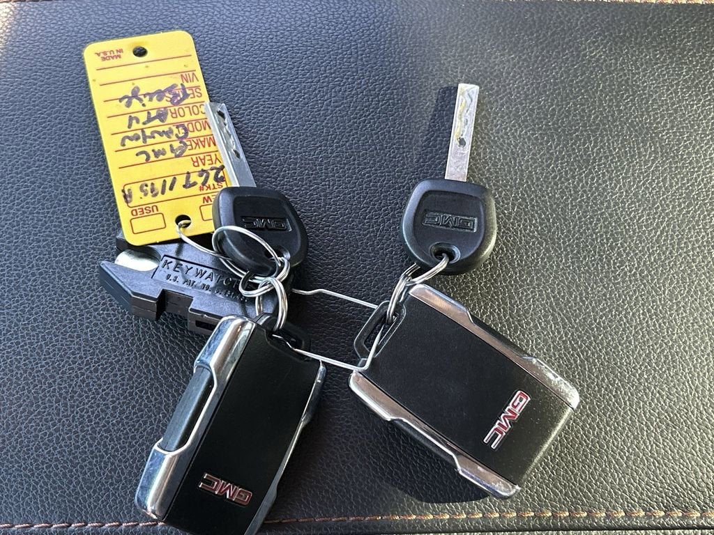 2021 GMC Canyon AT4 - Leather