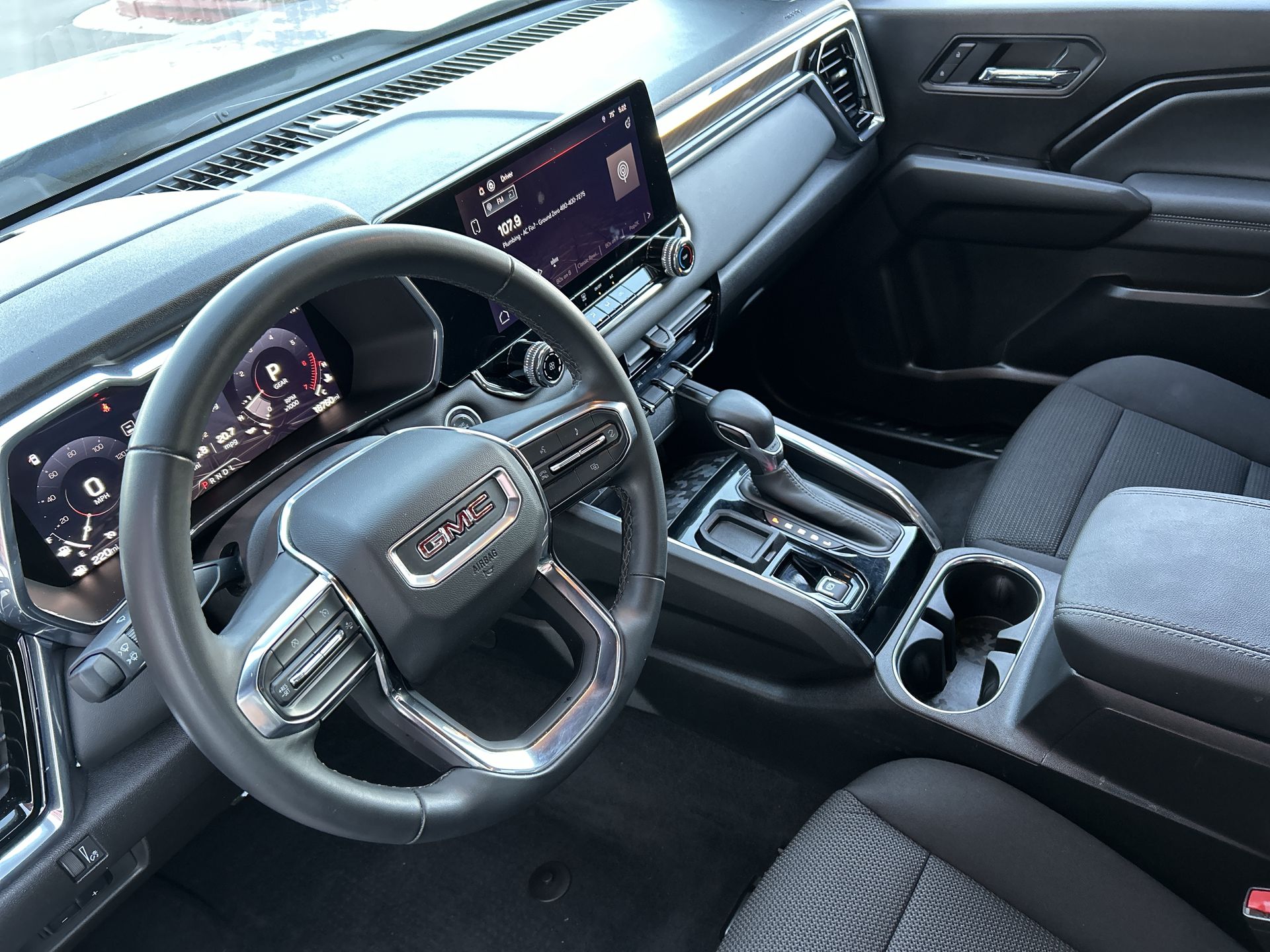 2025 GMC Canyon Elevation