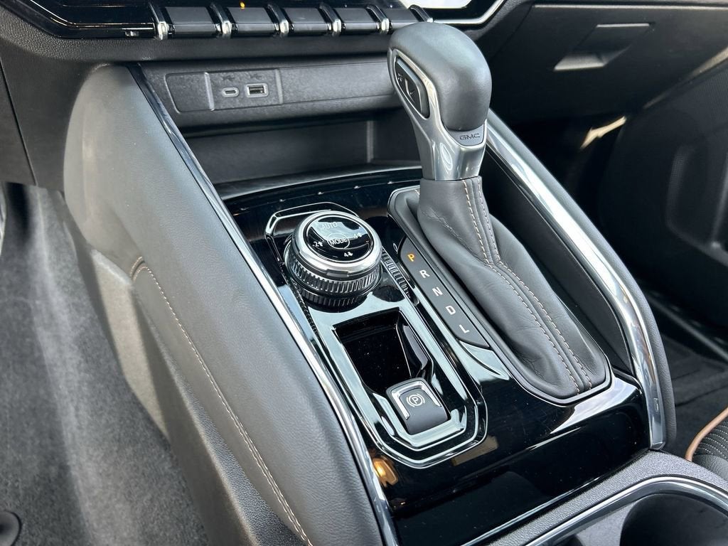 2025 GMC Canyon AT4