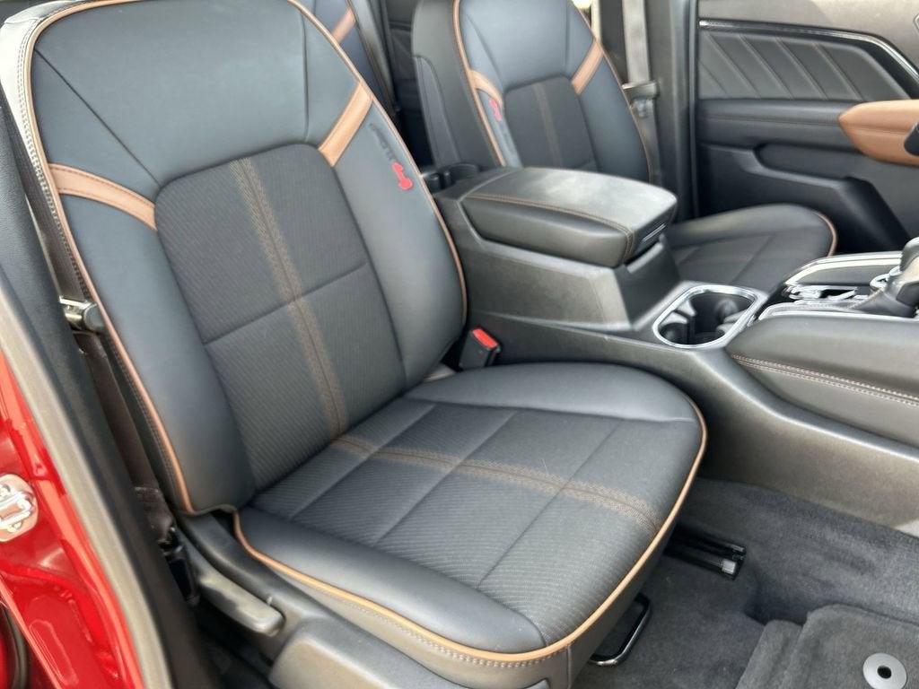 2025 GMC Canyon AT4