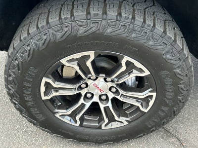 2024 GMC Canyon AT4