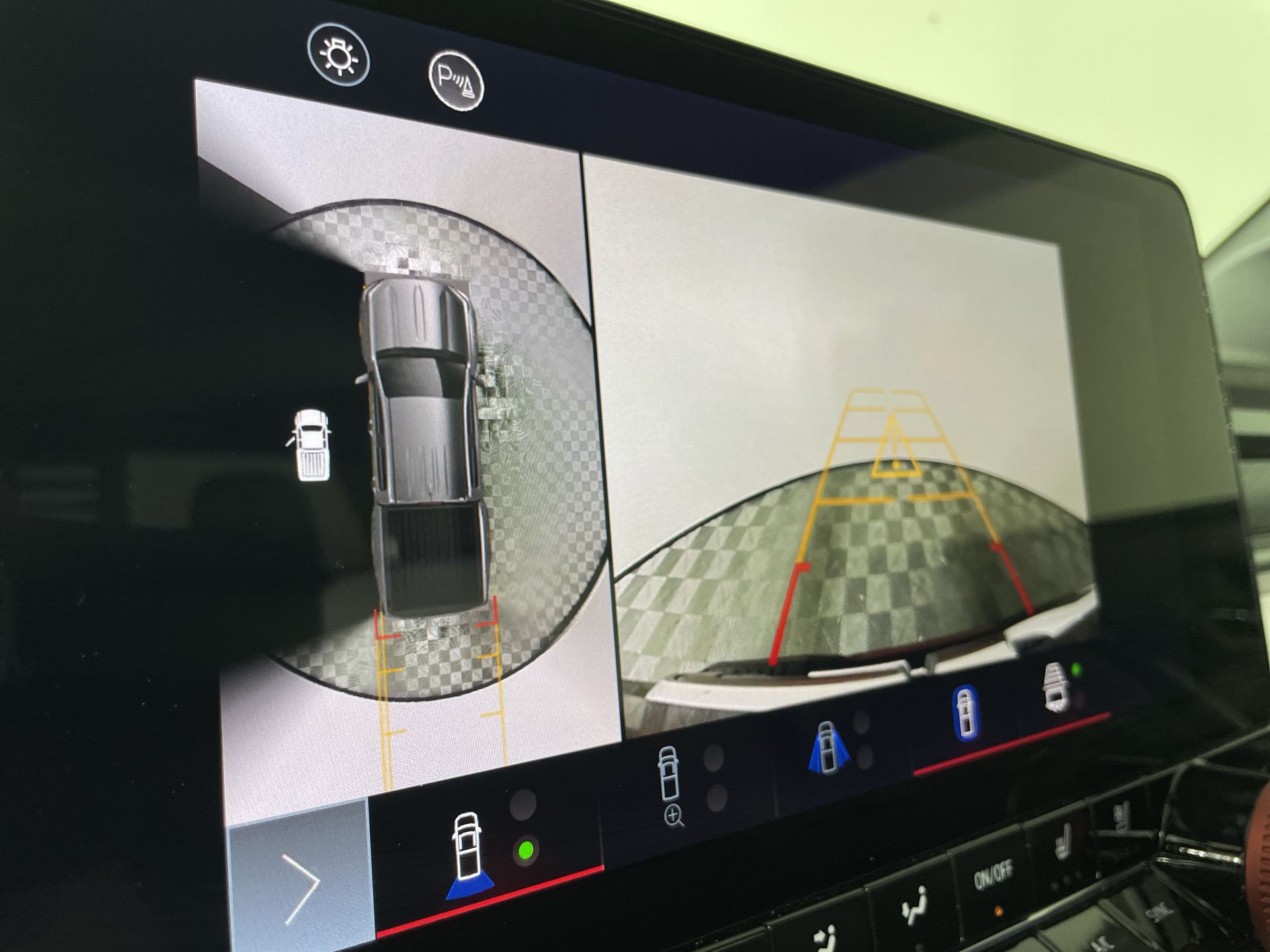 2023 GMC Canyon AT4X