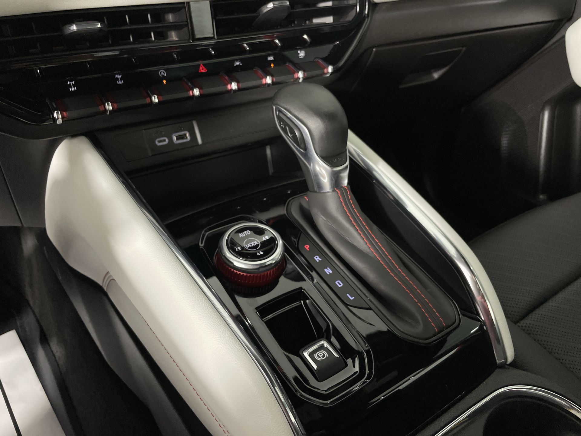 2023 GMC Canyon AT4X