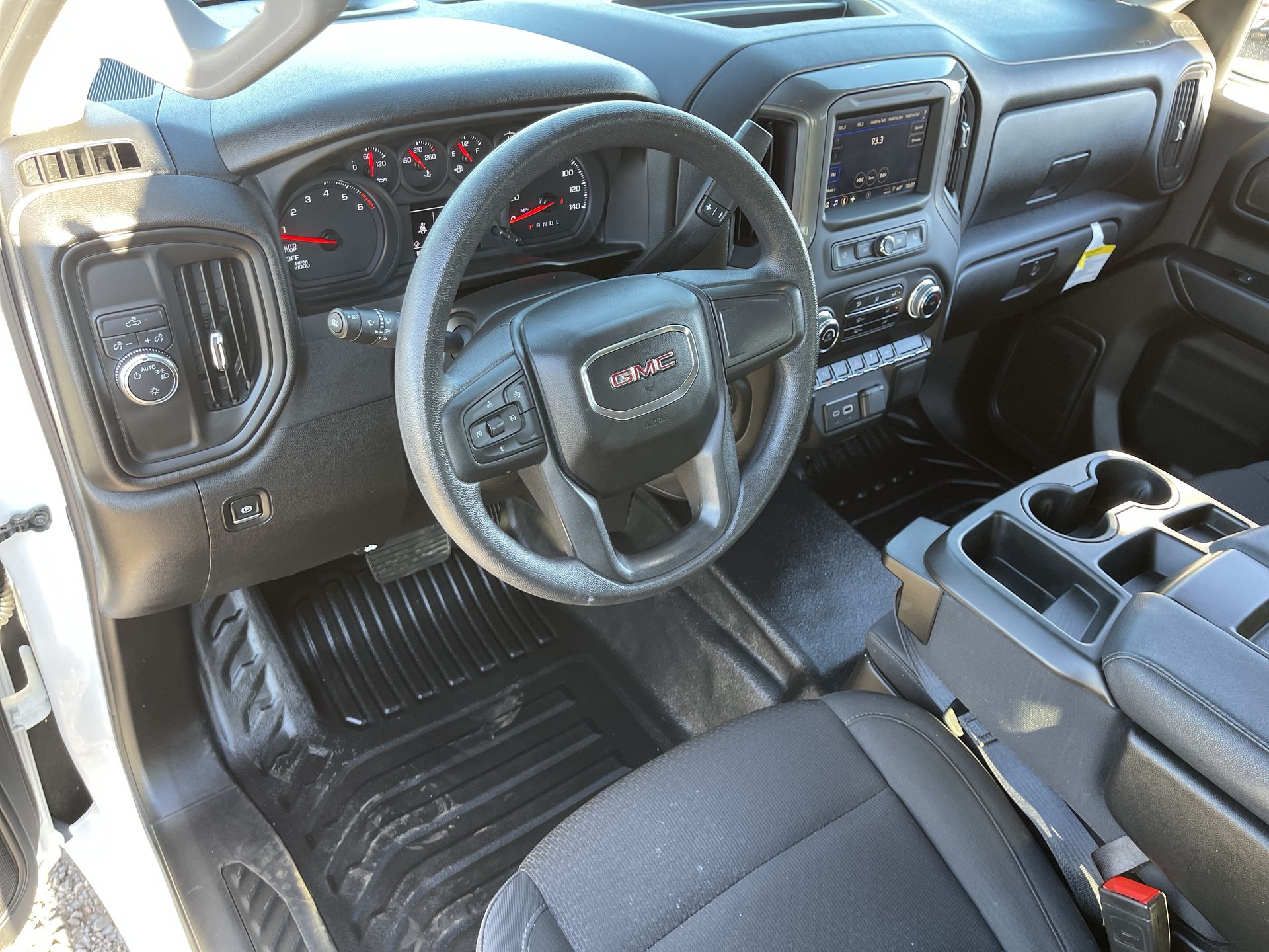 2025 GMC Sierra 1500 Pro