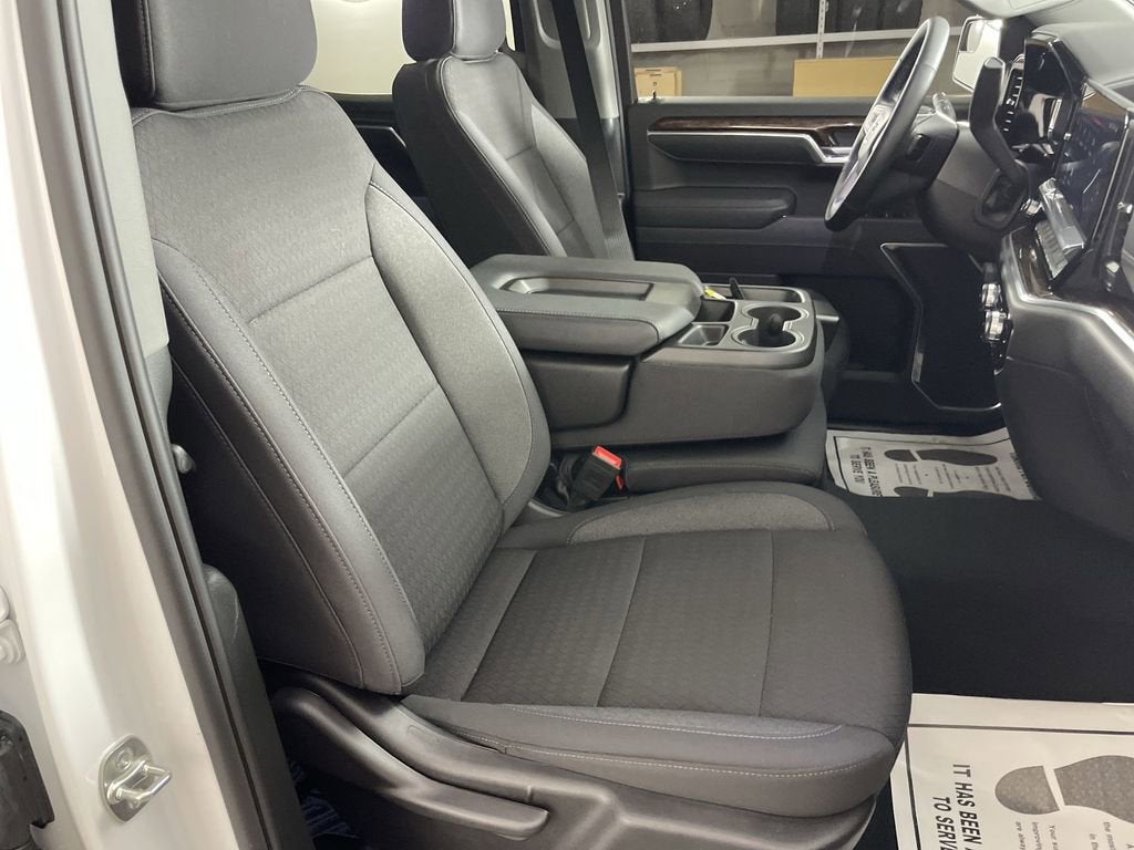 2025 GMC Sierra 1500 SLE