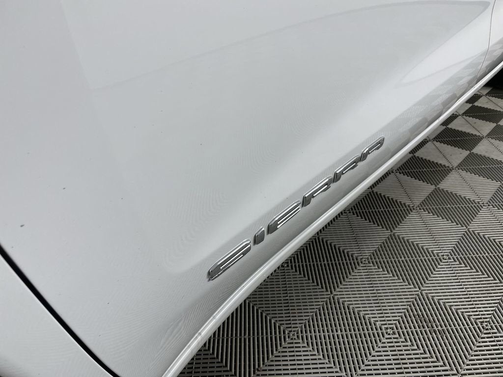 2025 GMC Sierra 1500 SLE