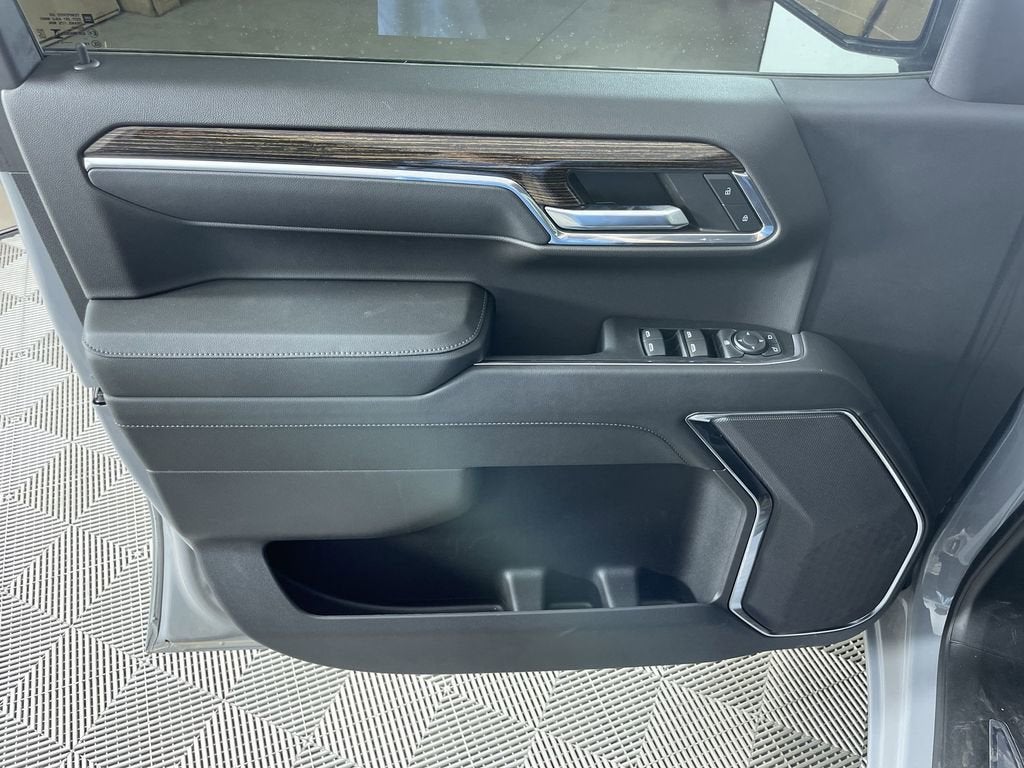 2024 GMC Sierra 1500 SLE