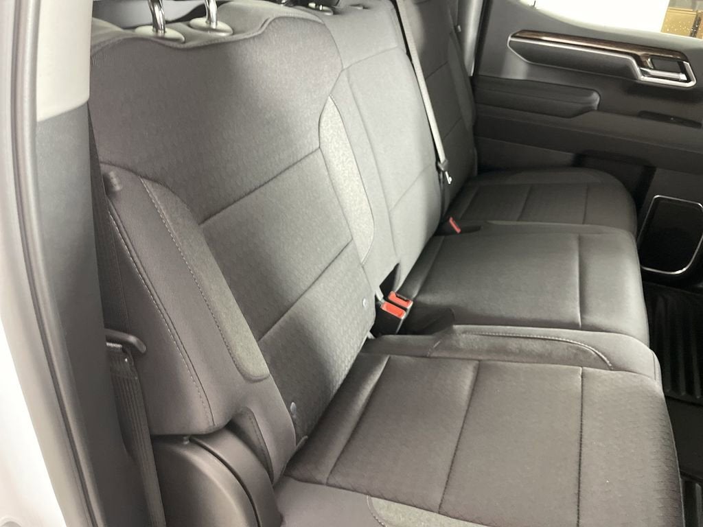 2025 GMC Sierra 1500 SLE