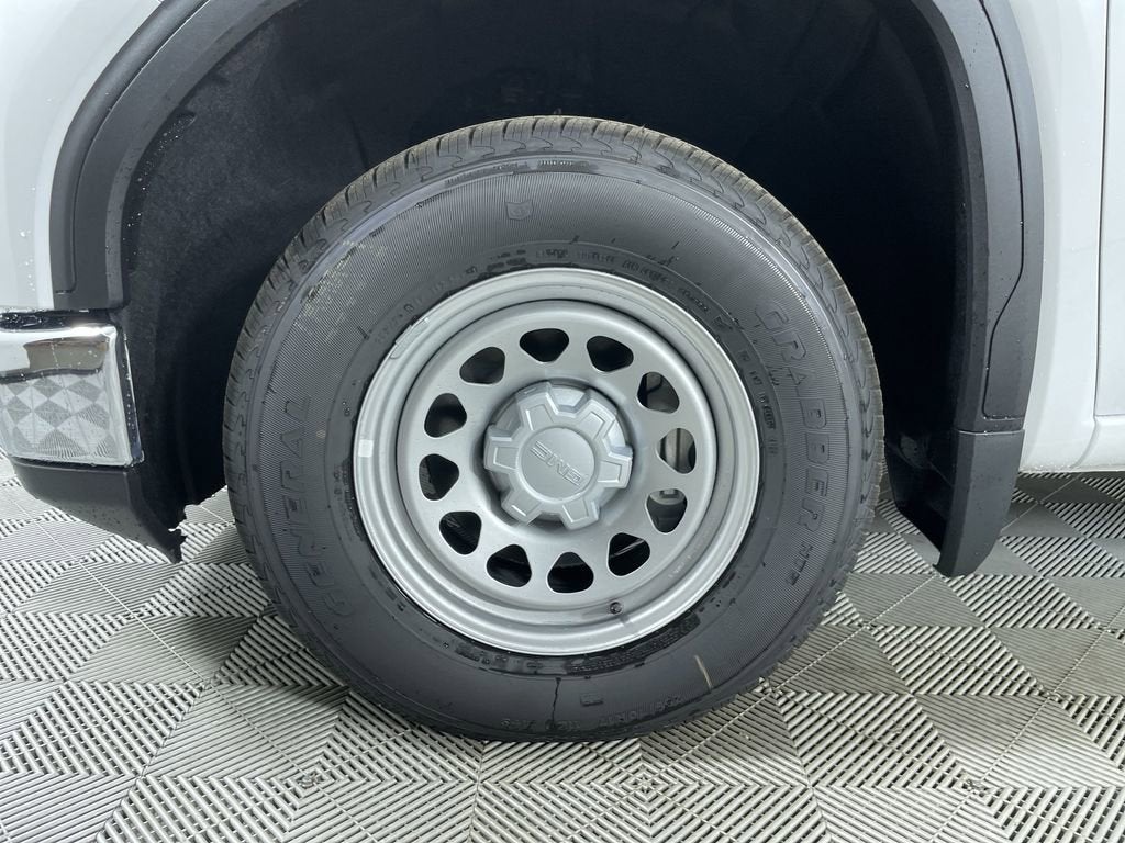 2025 GMC Sierra 1500 Pro