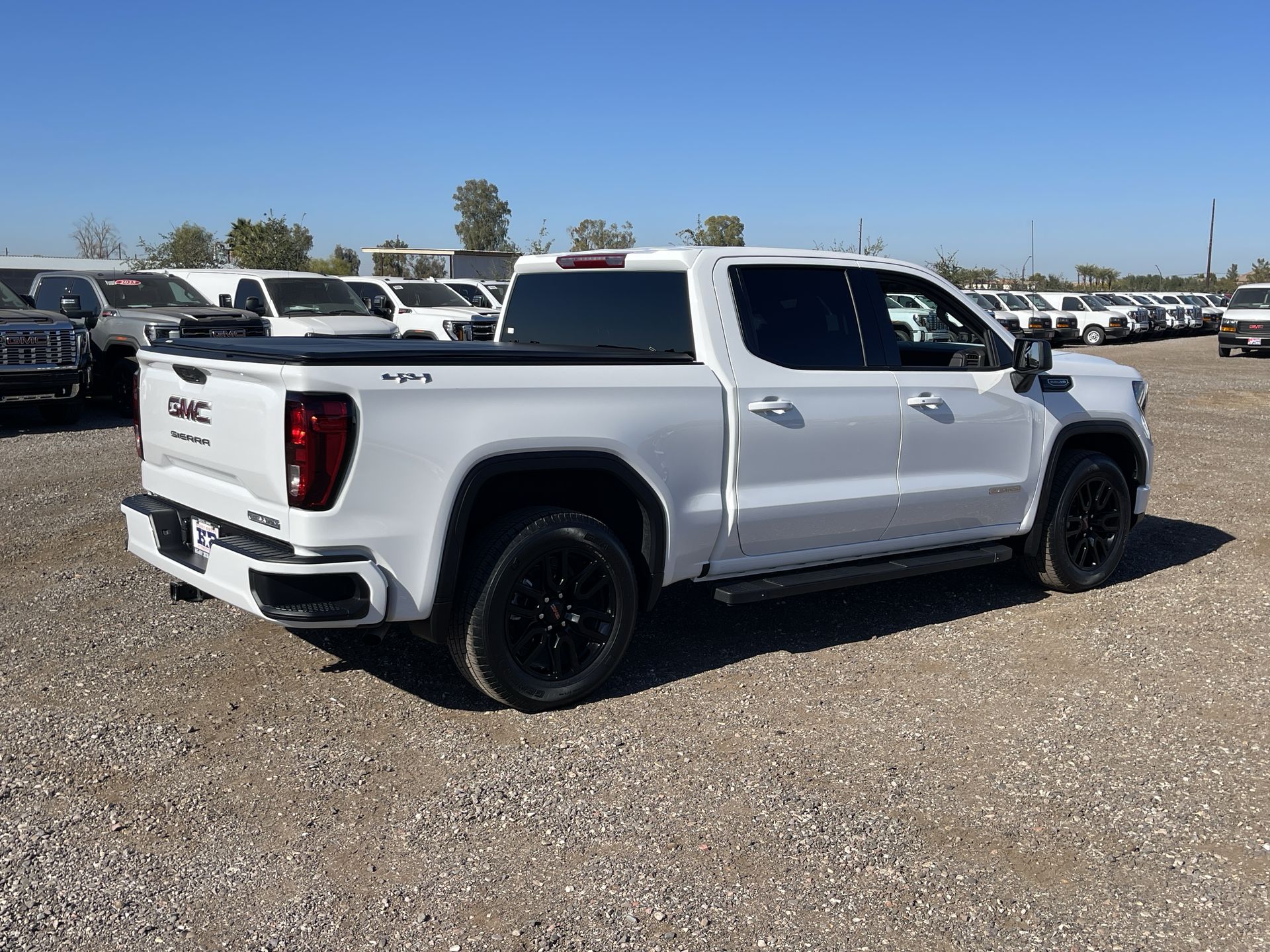 2025 GMC Sierra 1500 Elevation