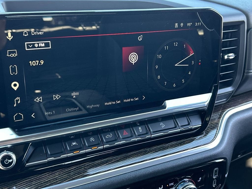 2025 GMC Sierra 1500 Elevation