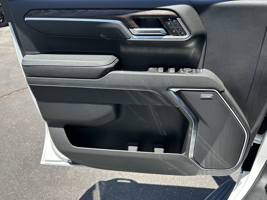 2026 GMC Sierra 1500 SLT - Photo 22