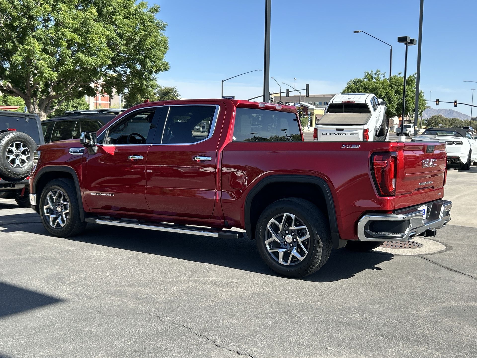 2025 GMC Sierra 1500 SLT