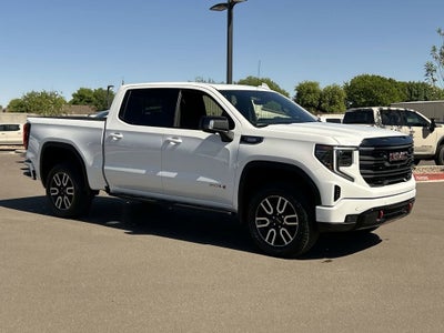 2025 GMC Sierra 1500 AT4