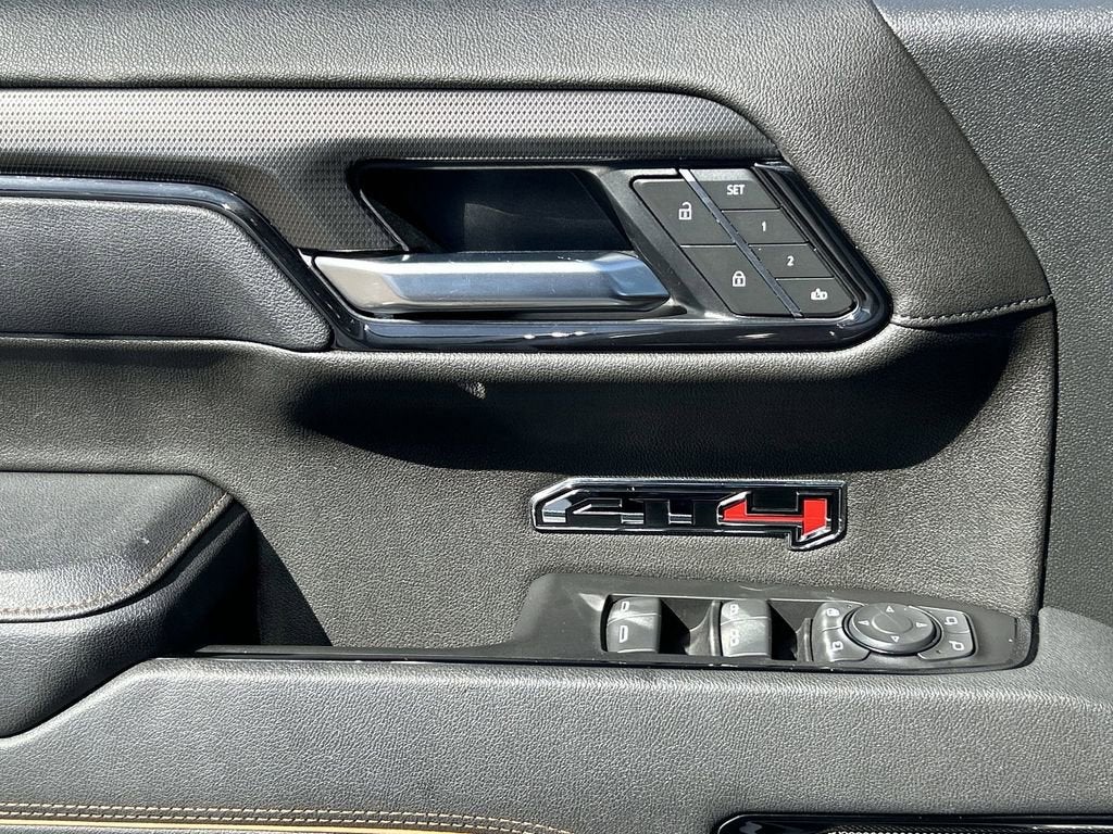 2025 GMC Sierra 1500 AT4