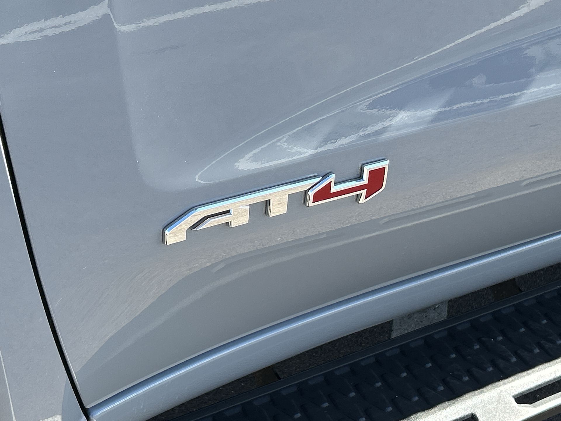 2025 GMC Sierra 1500 AT4