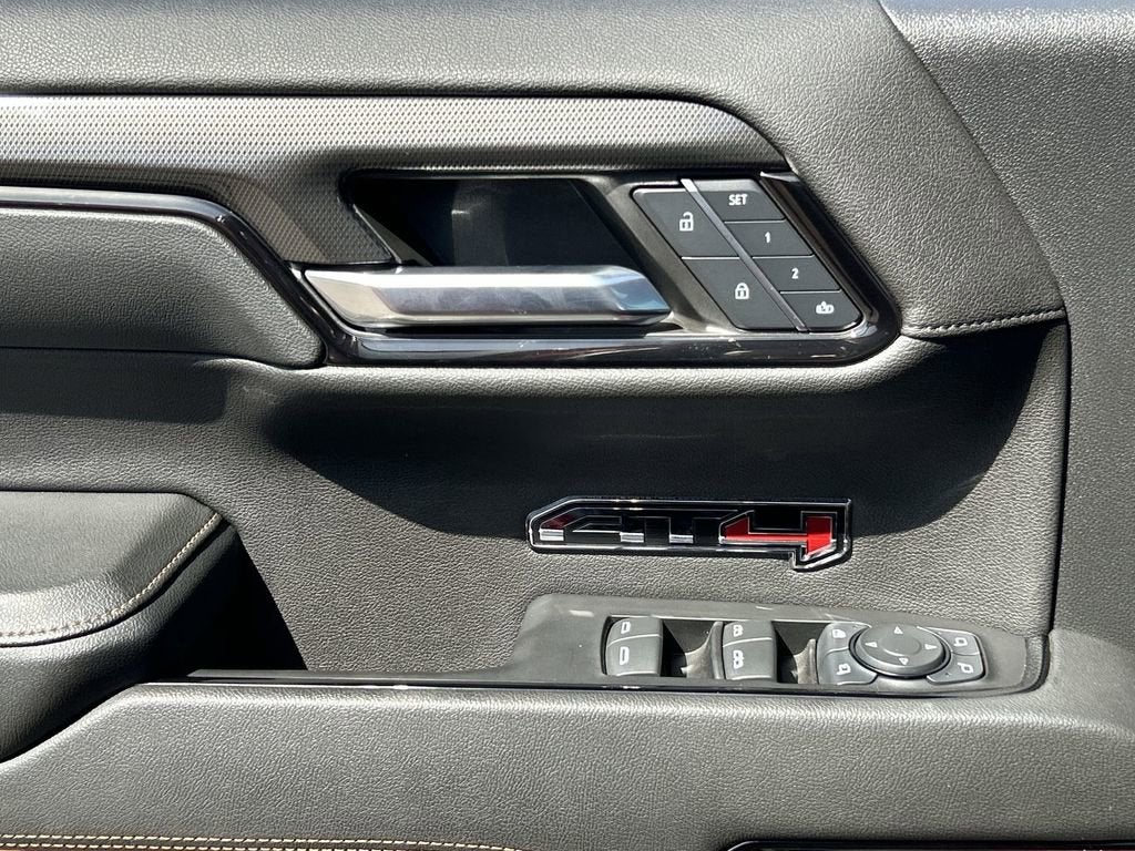 2024 GMC Sierra 1500 AT4