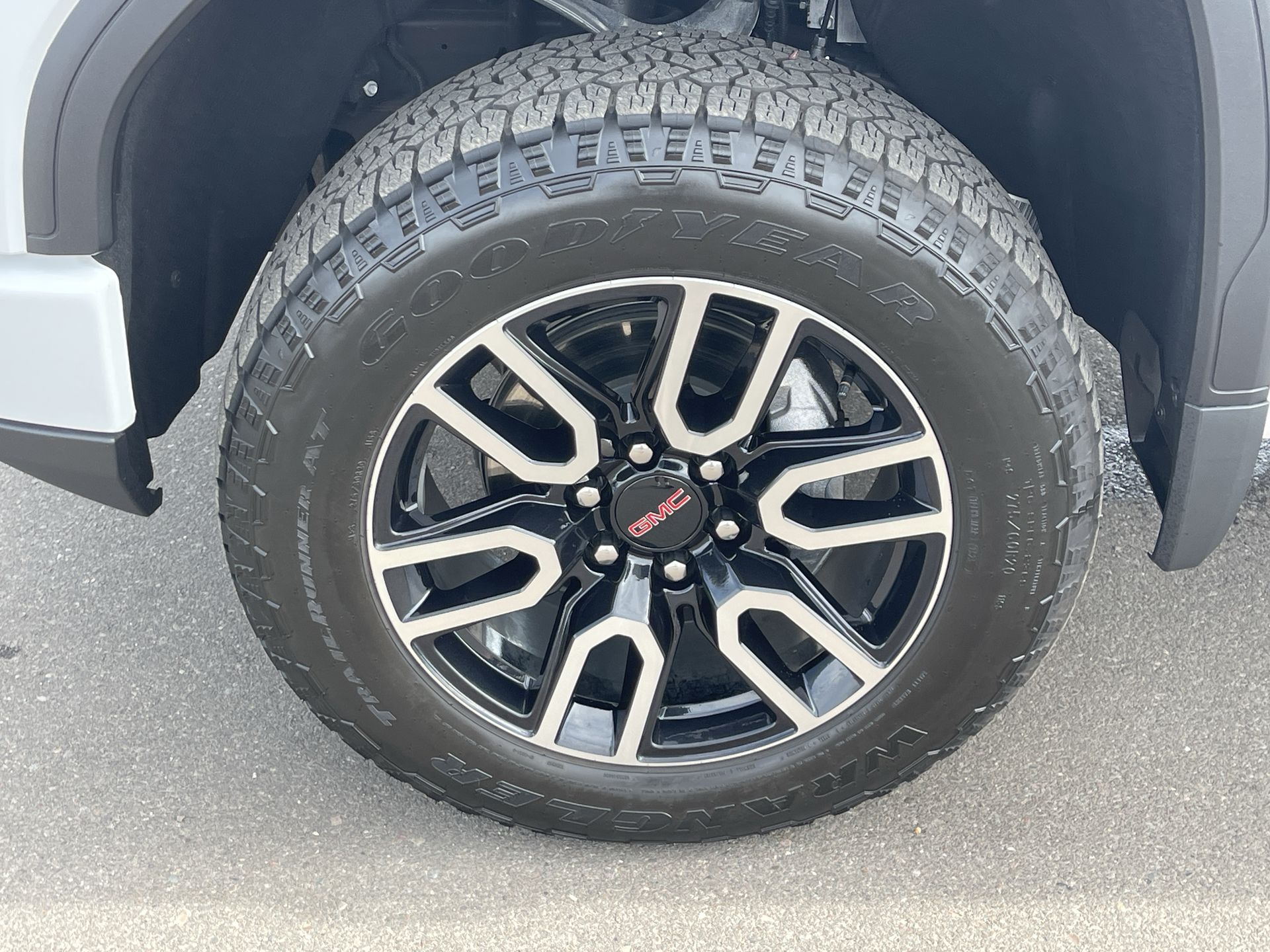 2025 GMC Sierra 1500 AT4