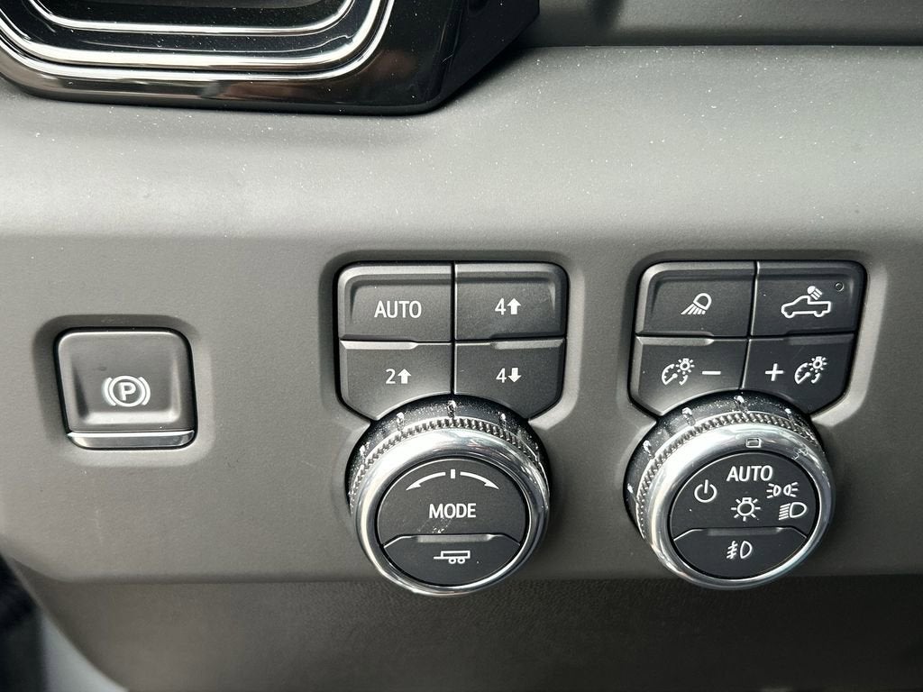 2025 GMC Sierra 1500 AT4