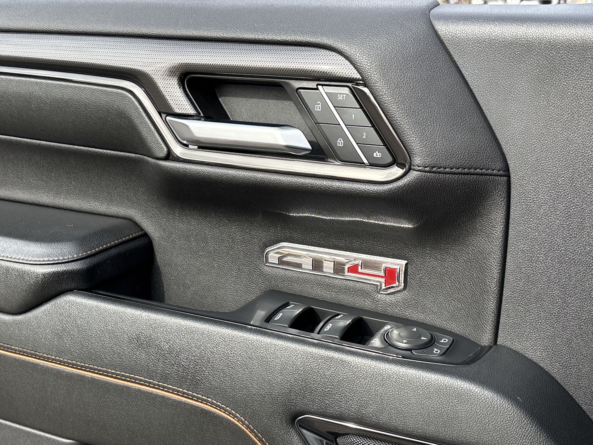 2024 GMC Sierra 1500 AT4