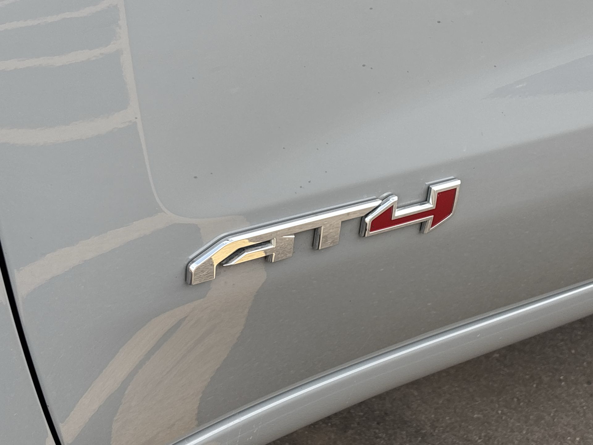 2024 GMC Sierra 1500 AT4