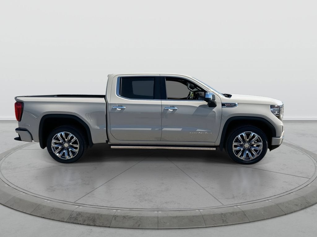 2026 GMC Sierra 1500 Denali - Photo 9