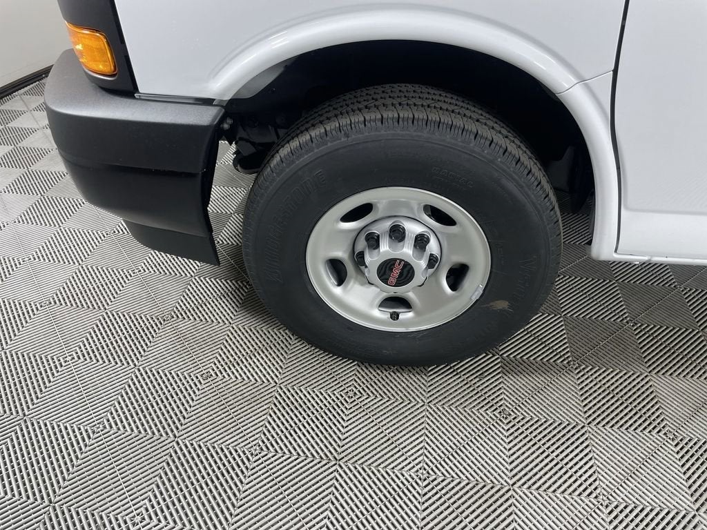 2025 GMC Savana Cargo 2500 Work Van