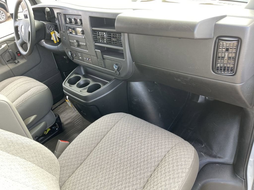 2025 GMC Savana Cargo 2500 Work Van
