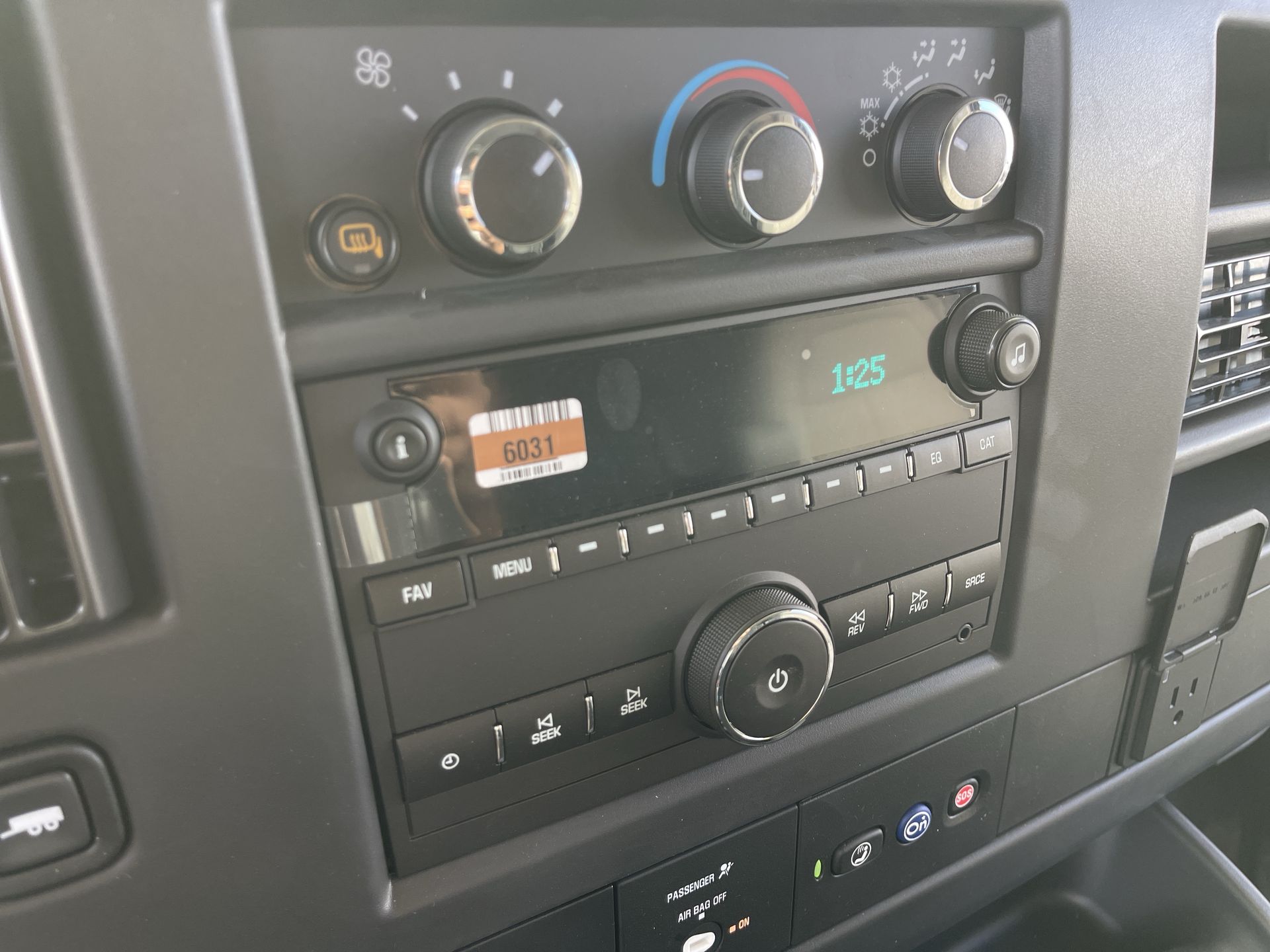 2025 GMC Savana Cargo 2500 Work Van