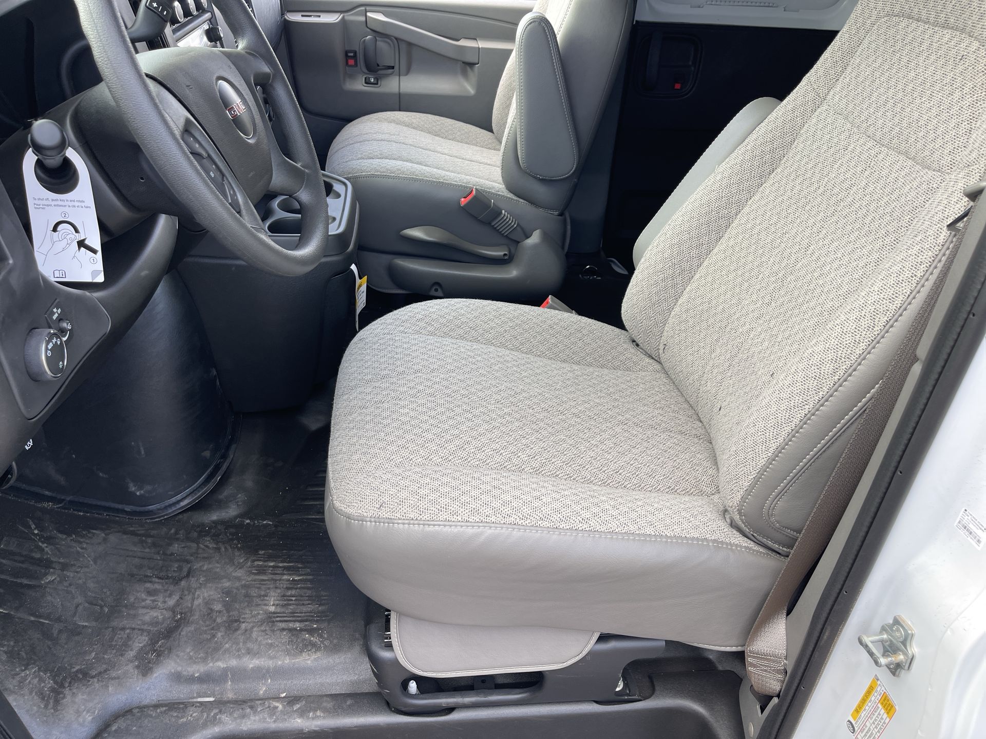 2025 GMC Savana Cargo 2500 Work Van